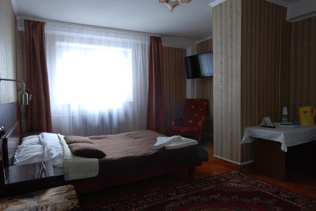 Hotel La-Musica Piaseczno  Exteriör bild