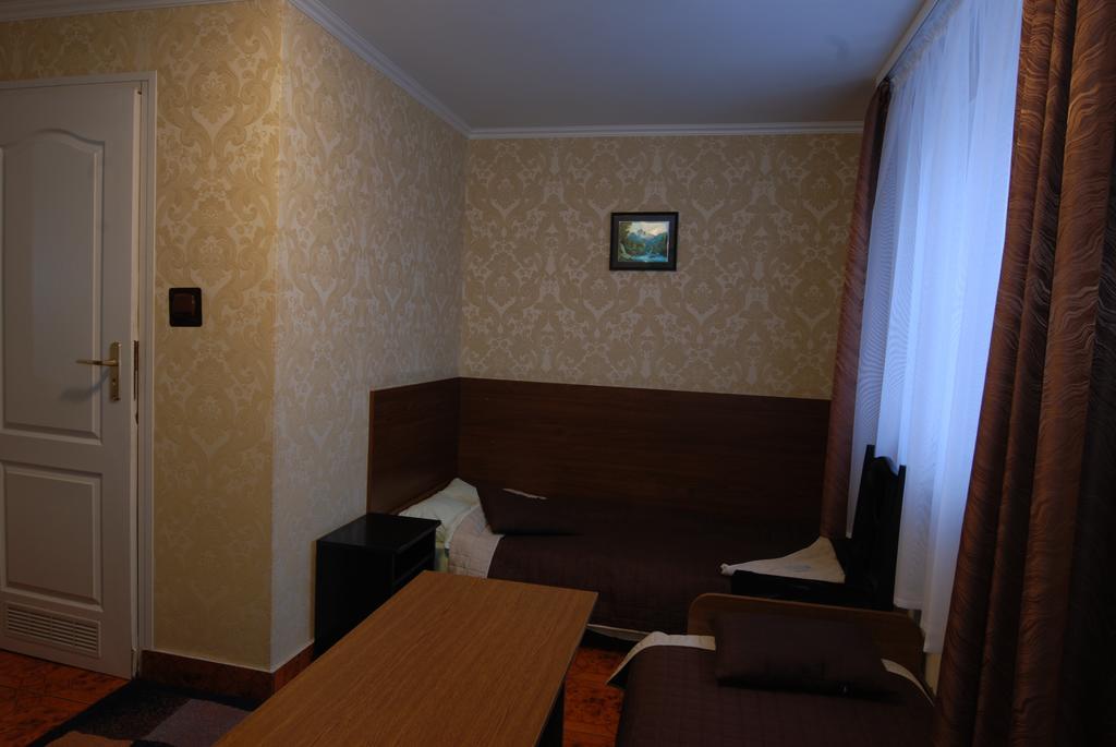Hotel La-Musica Piaseczno  Exteriör bild